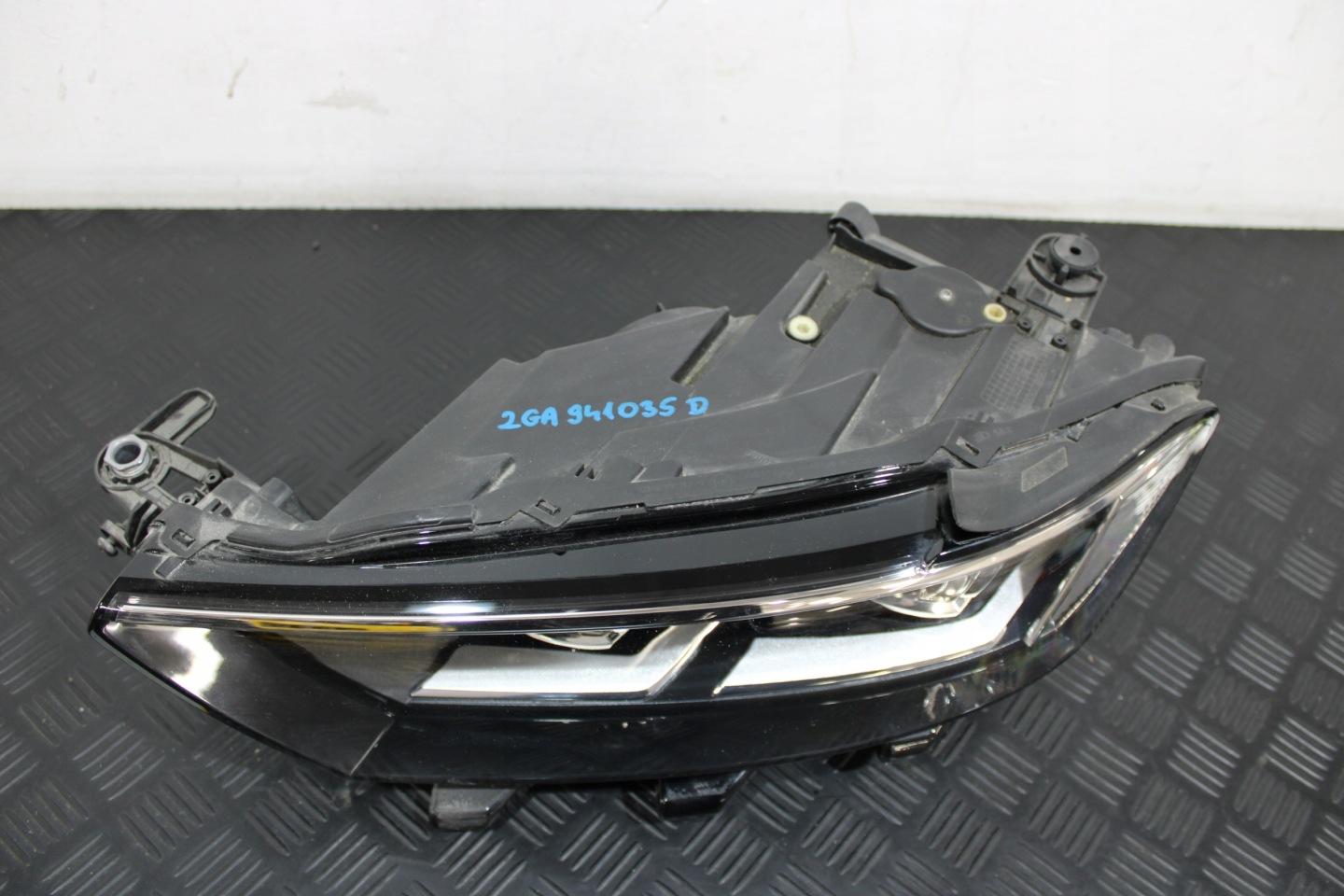 light left front front 2GA941035D VW T-ROC 2GA
