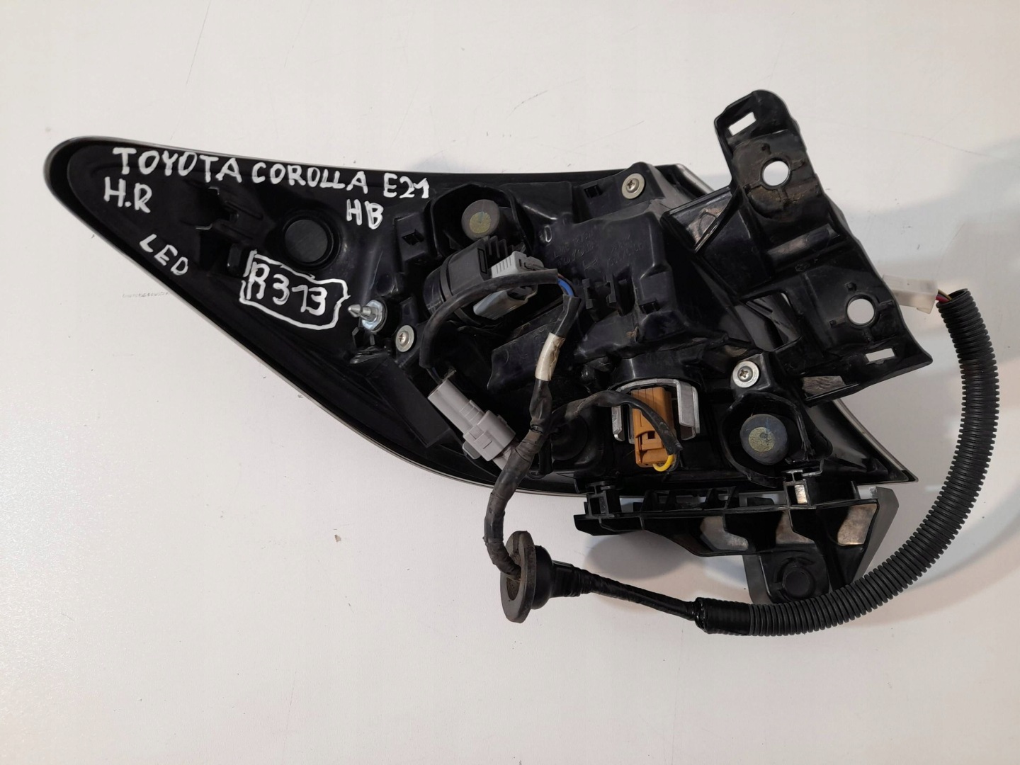 Toyota Corolla E210 E21 Hatchback Licht hinten rechts LED (R313)