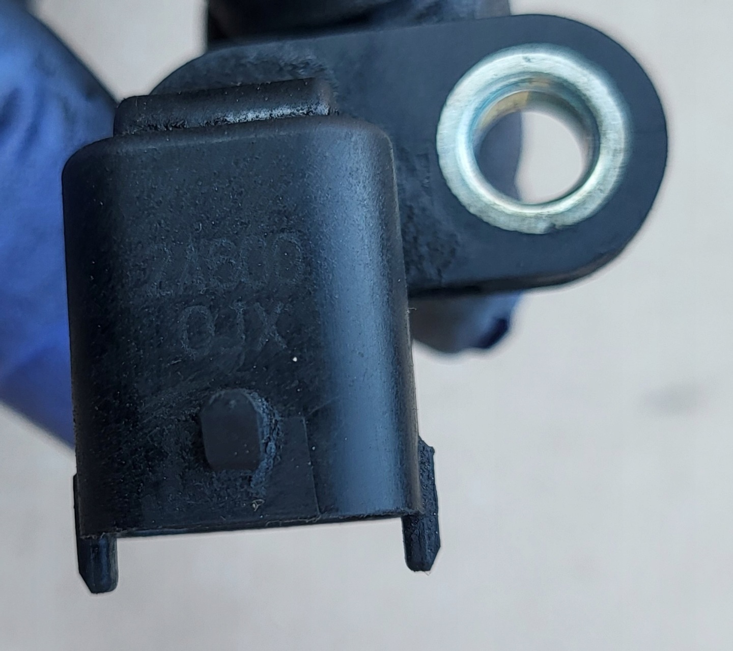 crankshaft position sensor HYUNDAI TUCSON III 1.6 CRDI 9024190022 OE