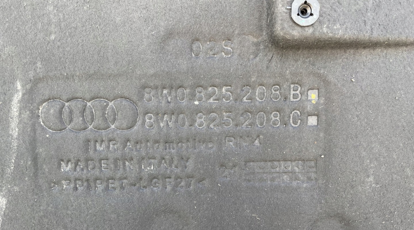 cover chassis AUDI A4 B9 AUDI A5 8W 8W0825208B right IDEAL original