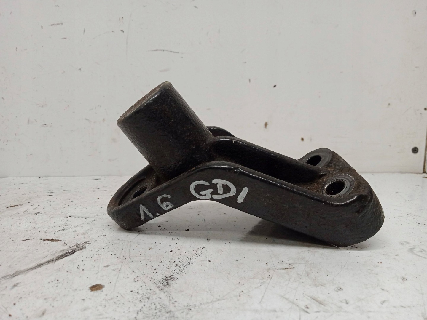KIA PRO CEED II I30 II Support Poignée Support plaque Moteur 1,6 GDI 2012