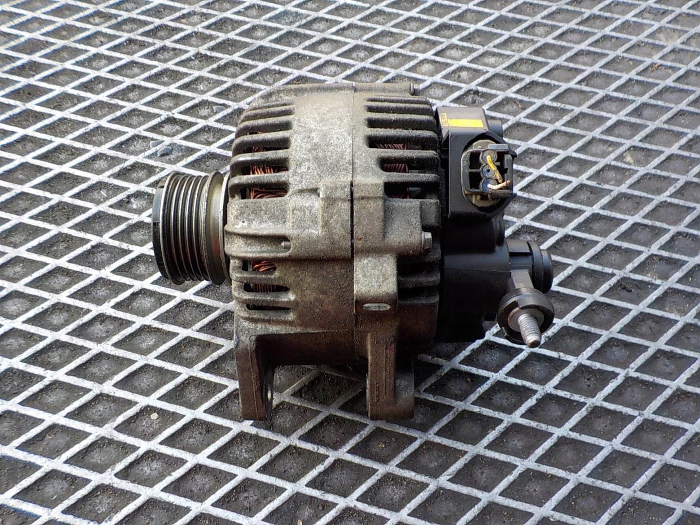 HYUNDAI I20 1.4 CRDI ALTERNATOR 37300-2A400 2607271