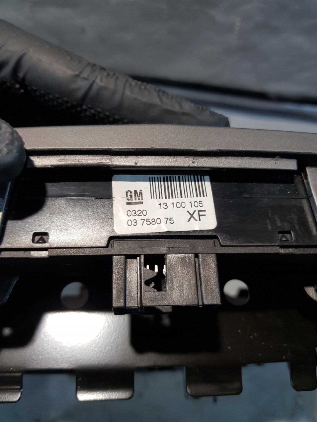 OPEL ZAFIRA B lichtschalter des warnblickschalters PANEL mitte 13100105XF