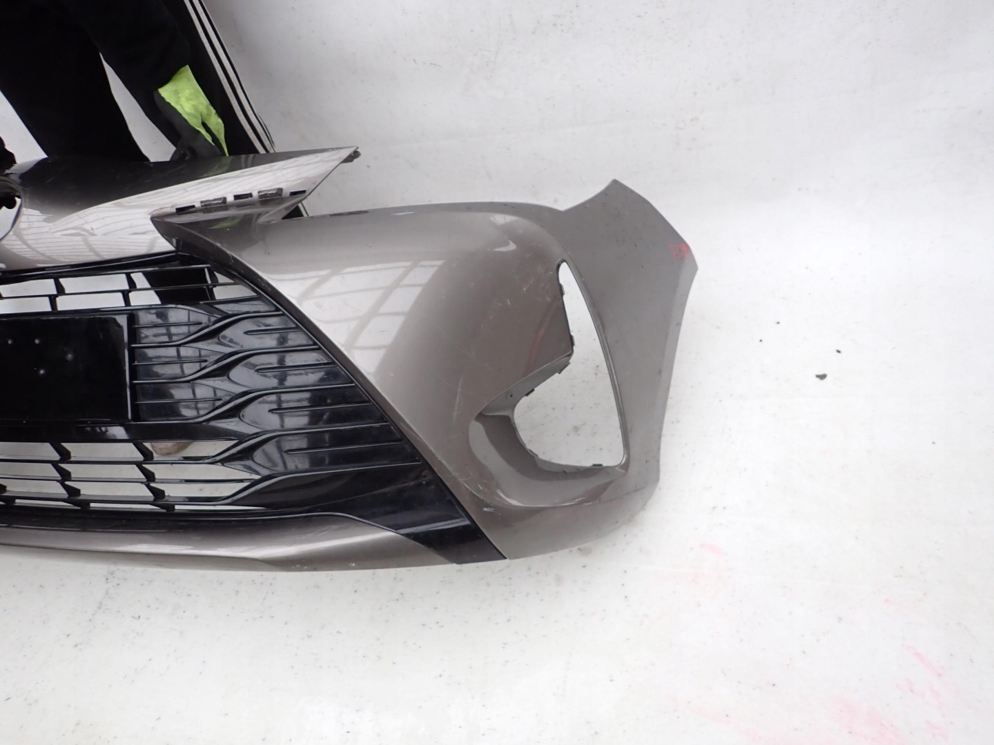 TOYOTA YARIS III LIFT 17-19 bumper front front