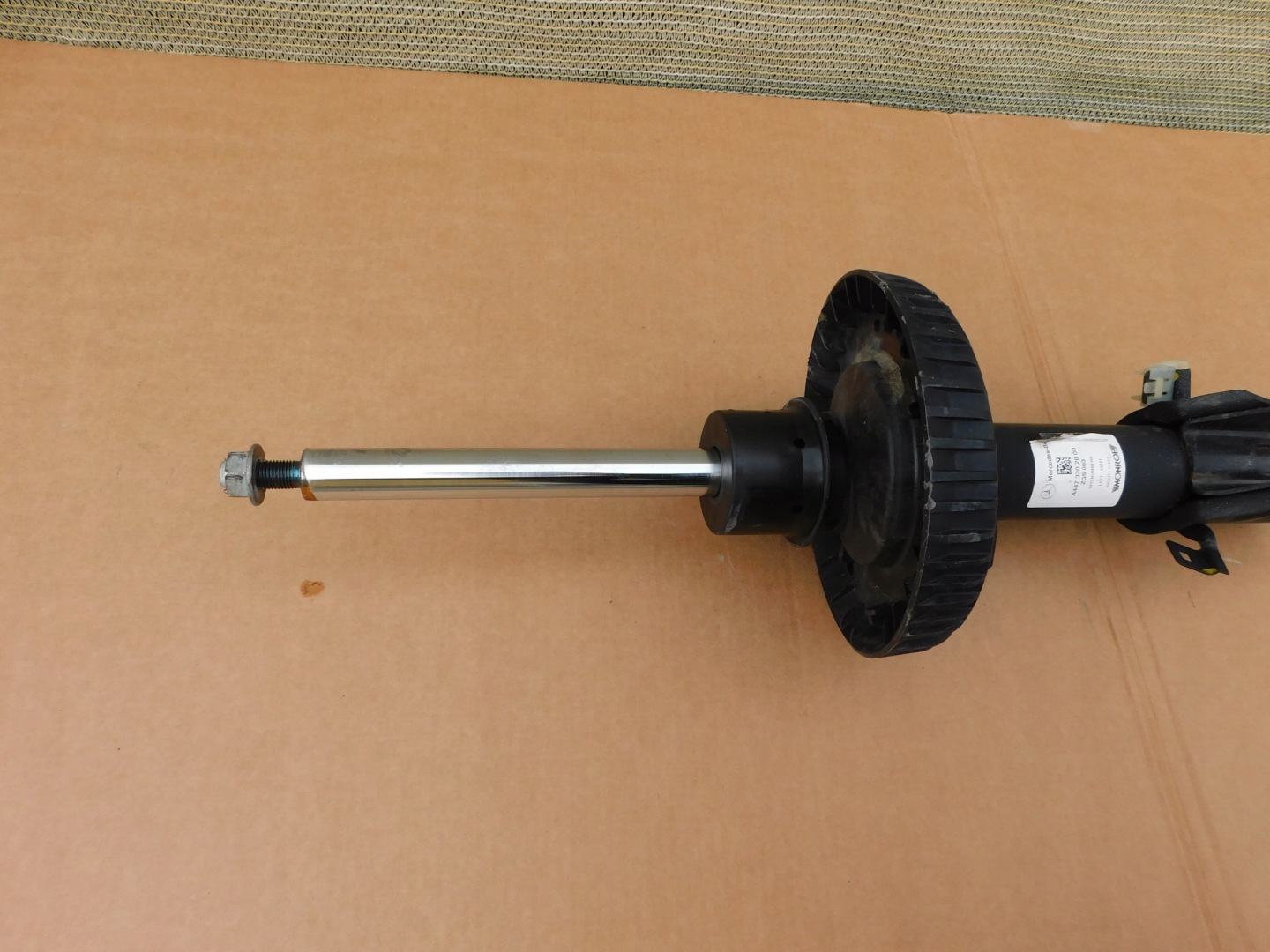 Mercedes Vito Viano V klasa w447 shock absorber left front complete Monroe
