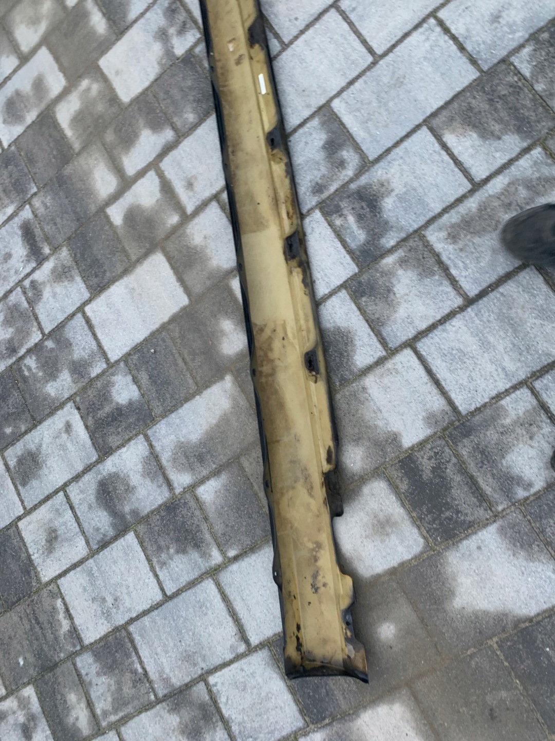 LONG 197 c197 cap moulding threshold left MERCEDES R W251
