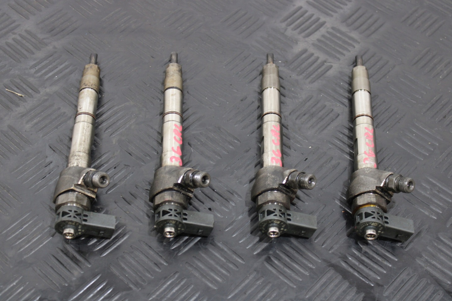 Einspritzdüse Einspritzdüse 04L130277AC VW PASSAT B8 3G0 2,0 TDI CRL