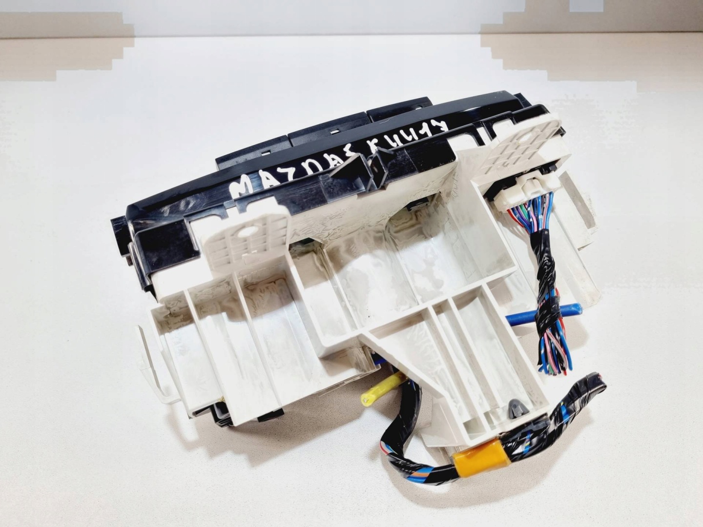 control panel of the air conditioning Mazda 5 CR 2006 CC33-61-190A