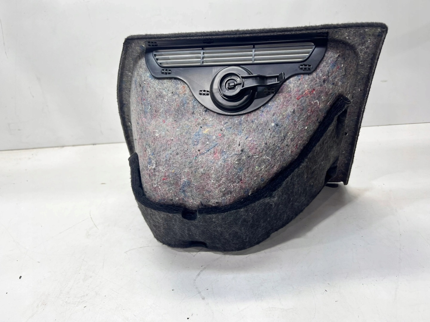 boot upholstery AUDI A4 B9 8W9863992
