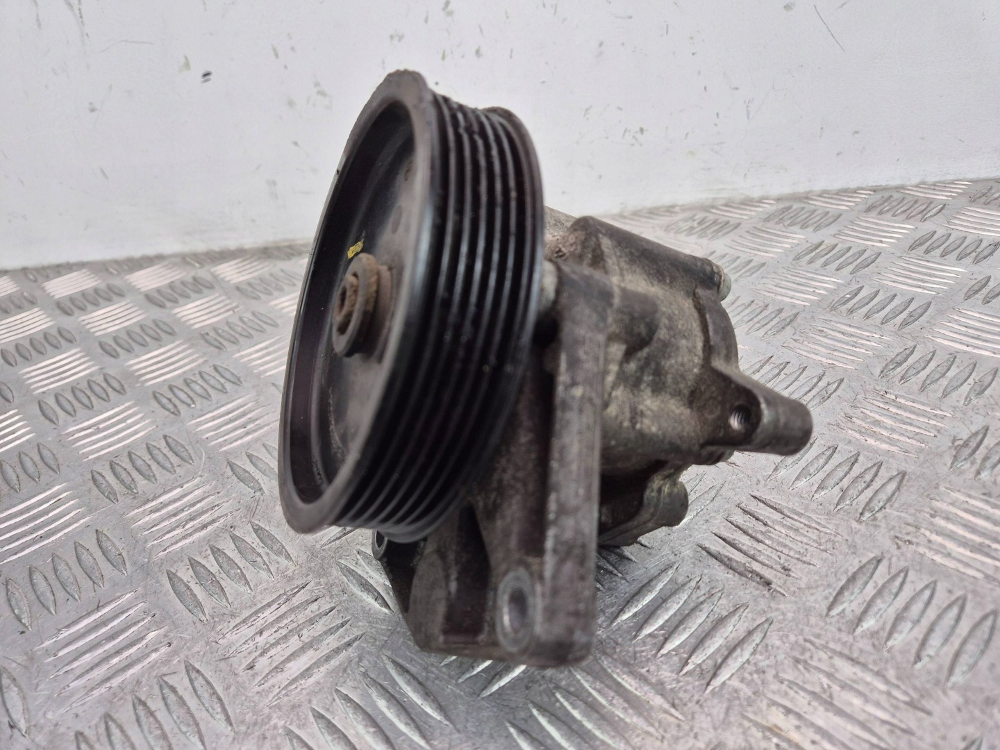 Mercedes S500 W221 servo pump 0064664401