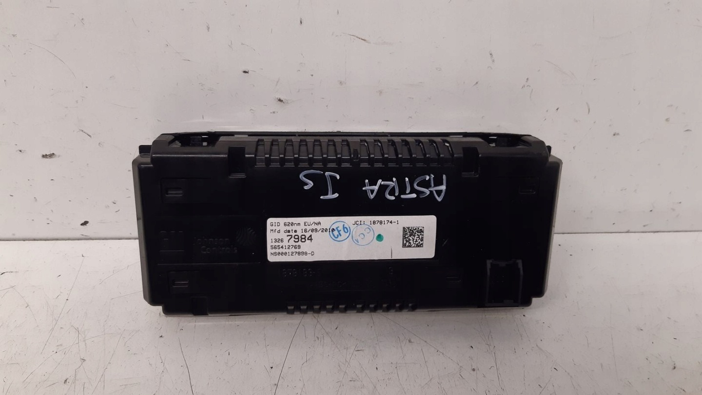 Radio display Opel Astra J 1,4 Turbo