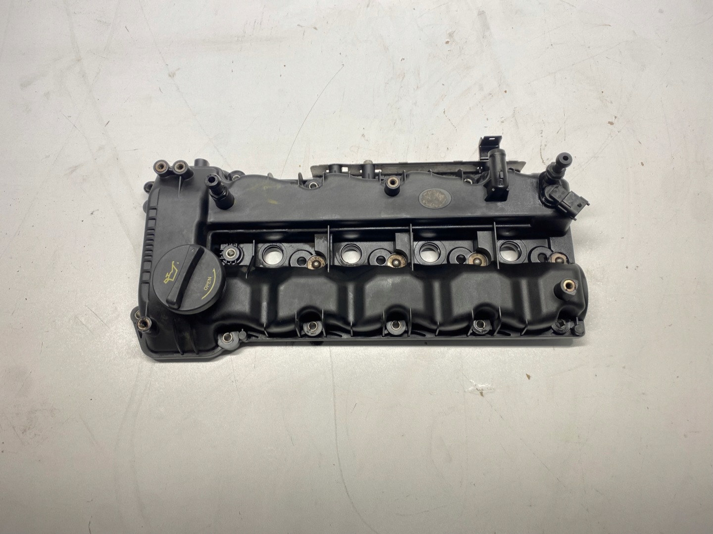 Abdeckung der Ventile HYUNDAI TUCSON II 1.7 CRDI D4FD EURO 6 15-19