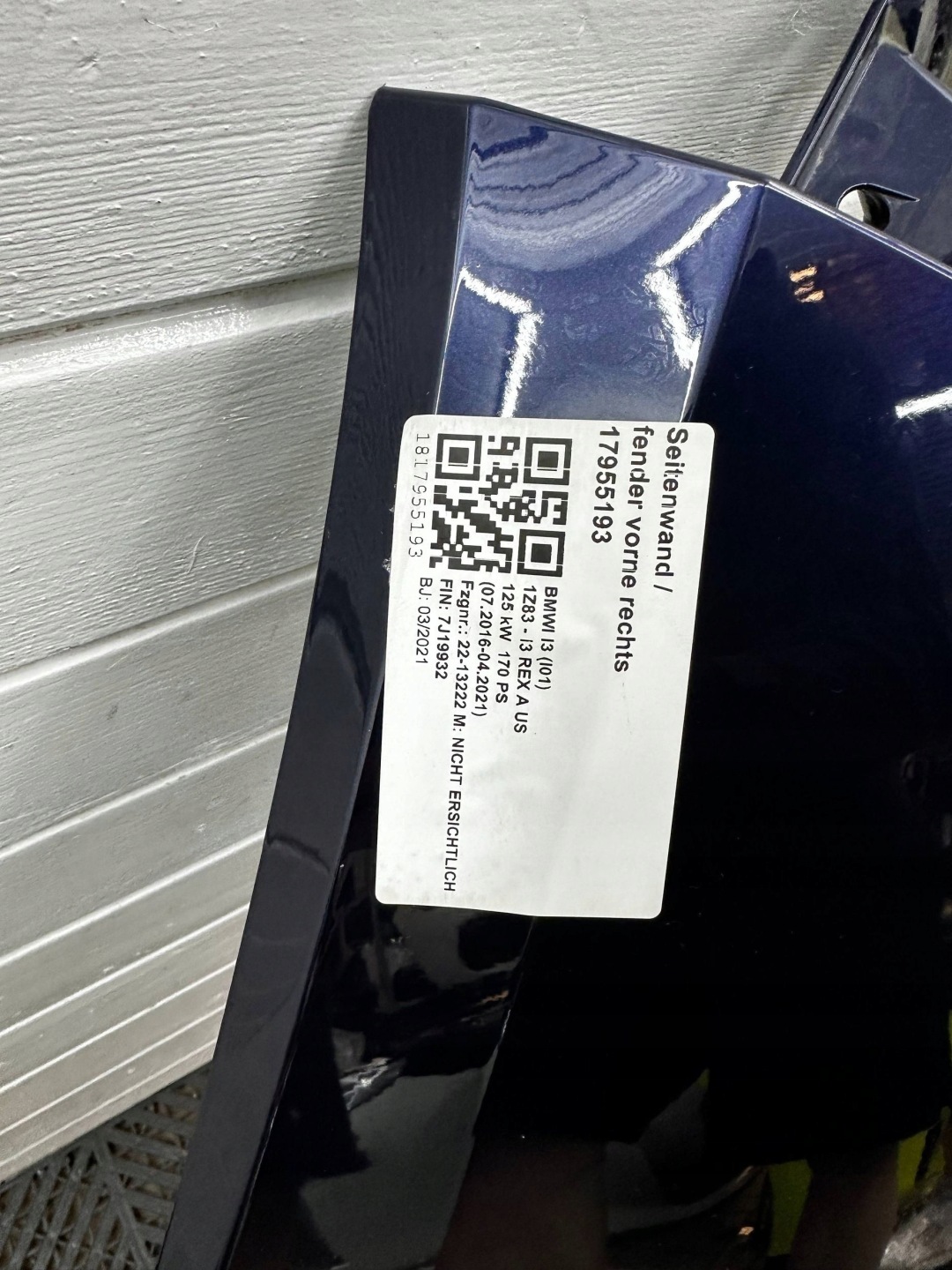 fender front side right BMW i3