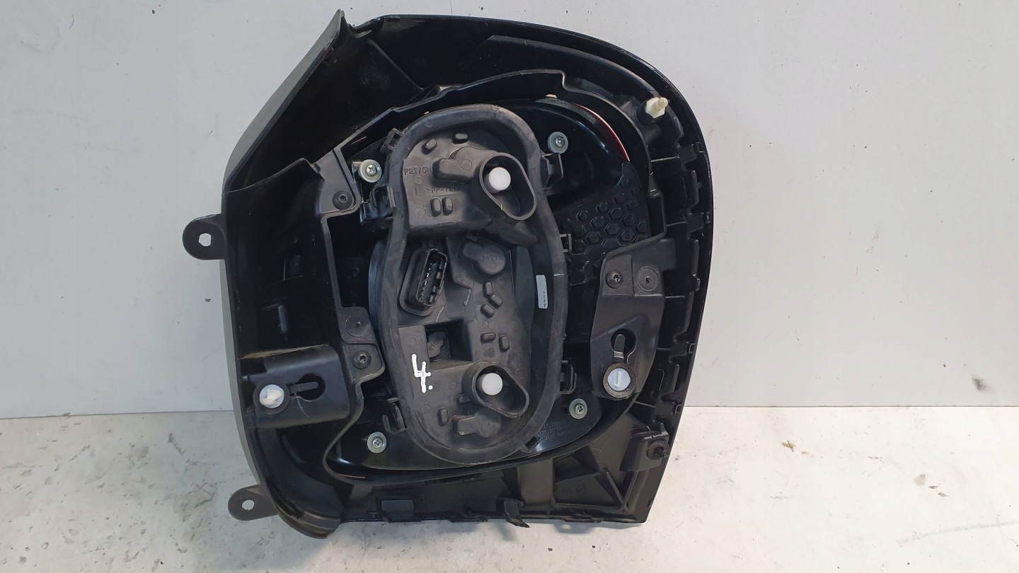 light rear part left A4539063100 SMART FORFOUR III 14
