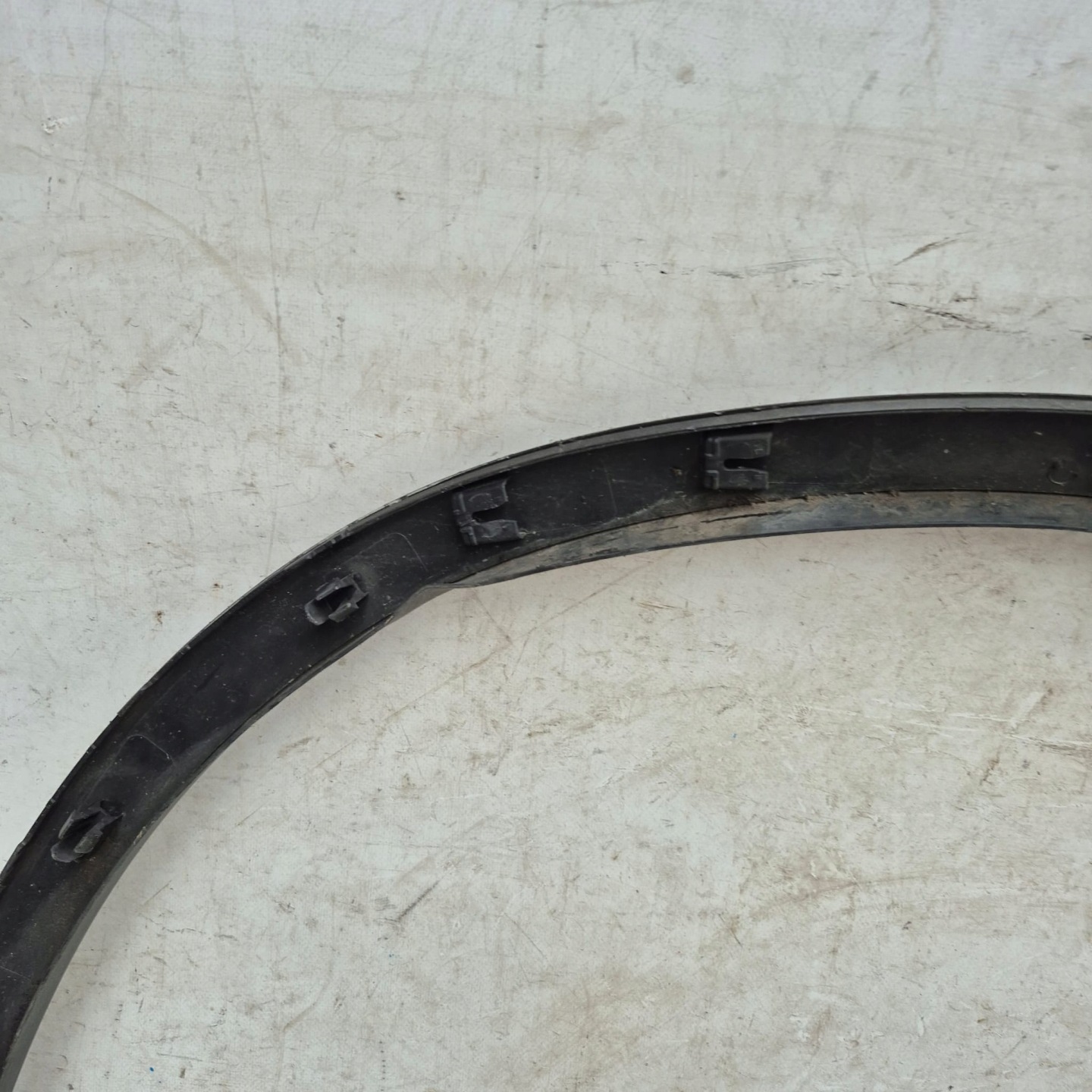 VW TIGUAN II 2 16-24 moulding cap right front