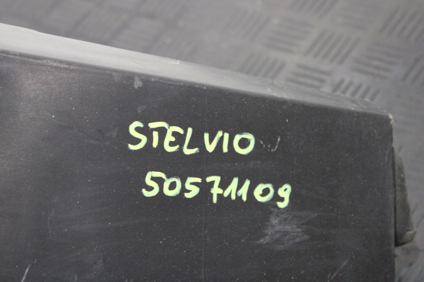 intake air STELVIO VELOCE 50571109