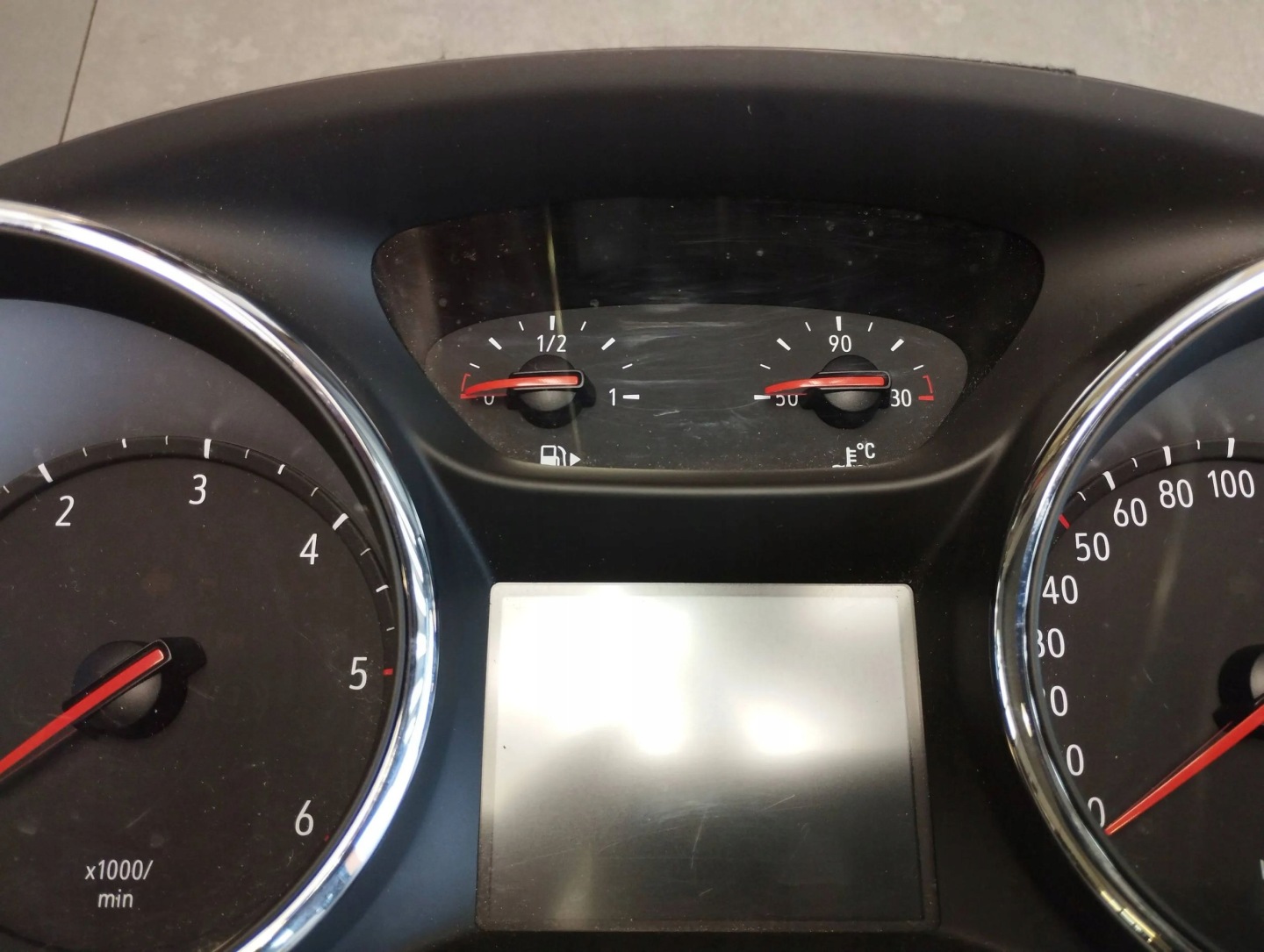 Opel Astra K 1.6 CDTI dials dials 39085725
