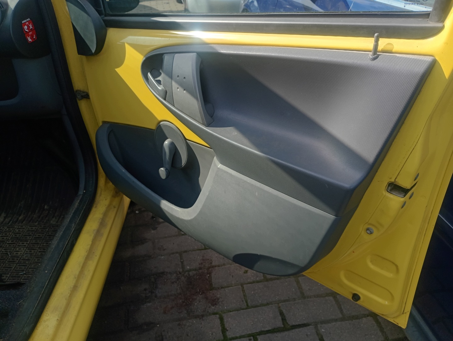 upholstery right side right front Peugeot 107 05-08