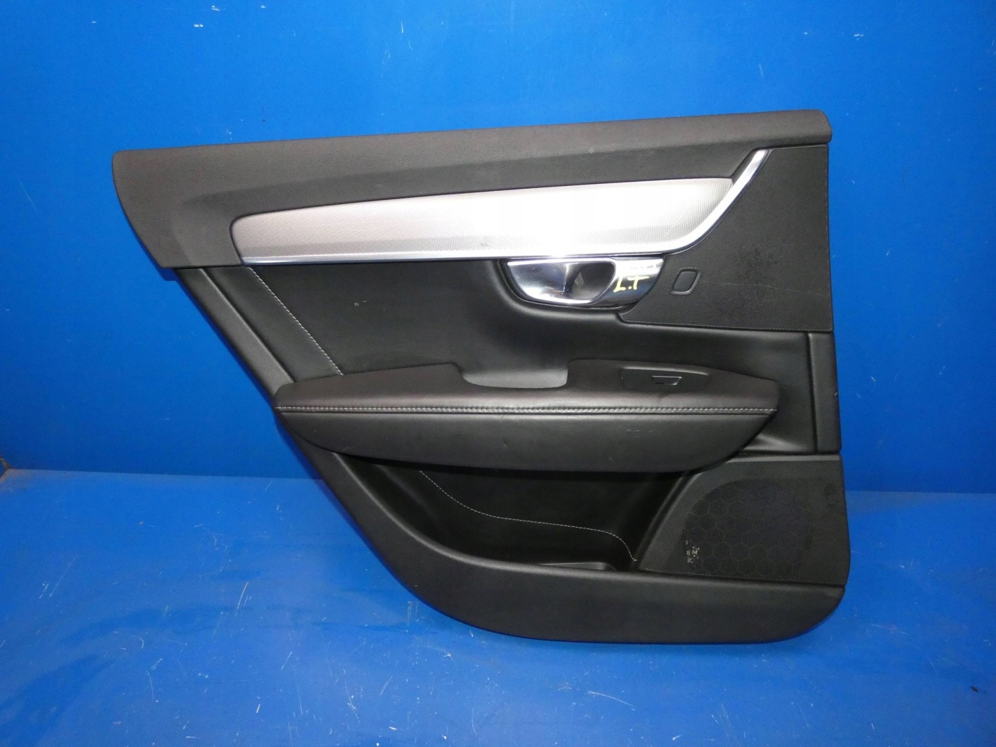 VOLVO S90 II sedan side upholstery door left rear part