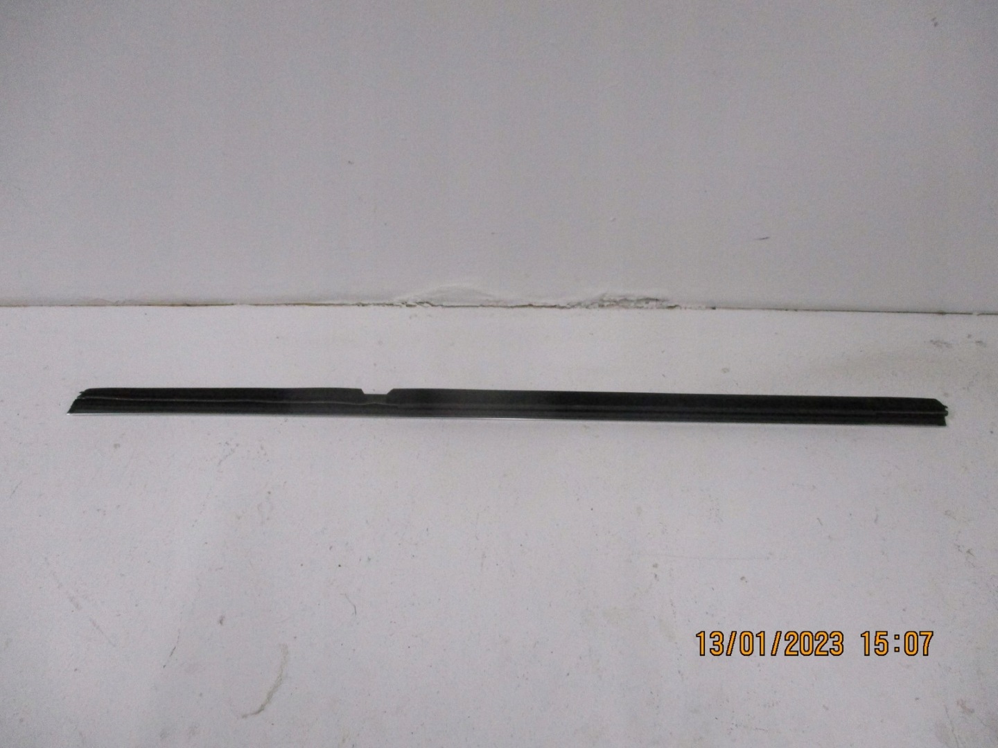 moulding dust MERCEDES CLA A118 A1187301700