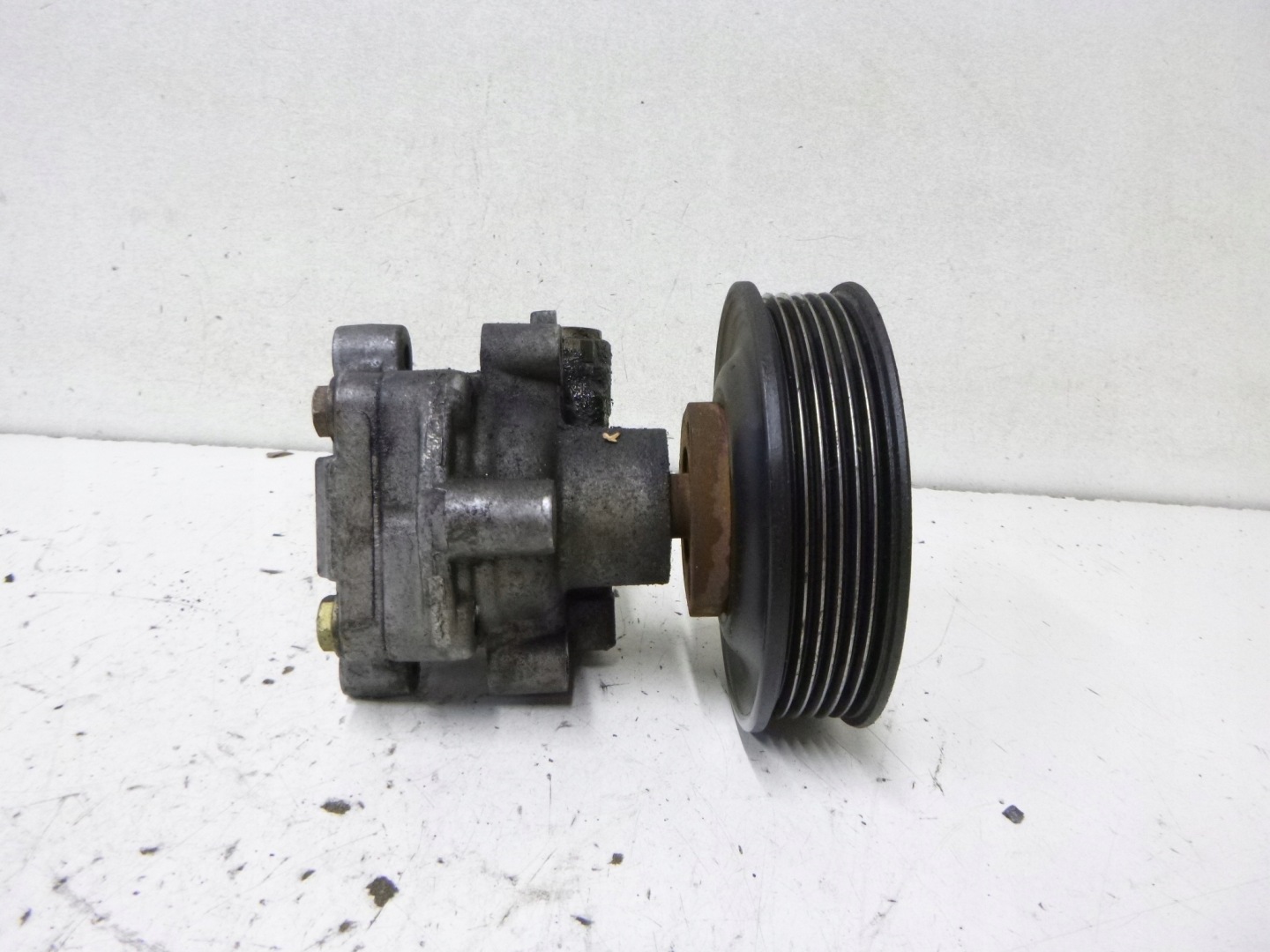 POMPA SERVOSTERZO VW GOLF IV 1.4 1999R. 1J0422154B