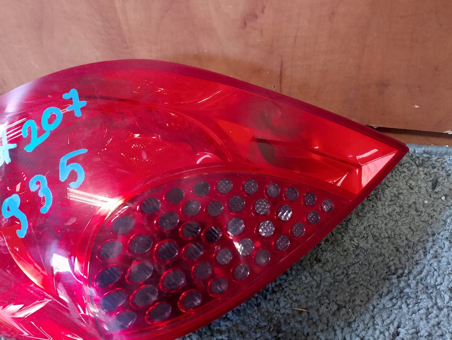 light left rear part left rear peugeot 207 HB