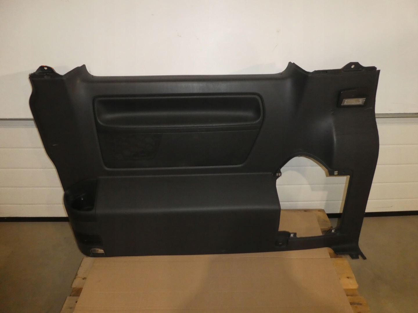 VW T6 CALIFORNIA upholstery side rear part right 7E5686716