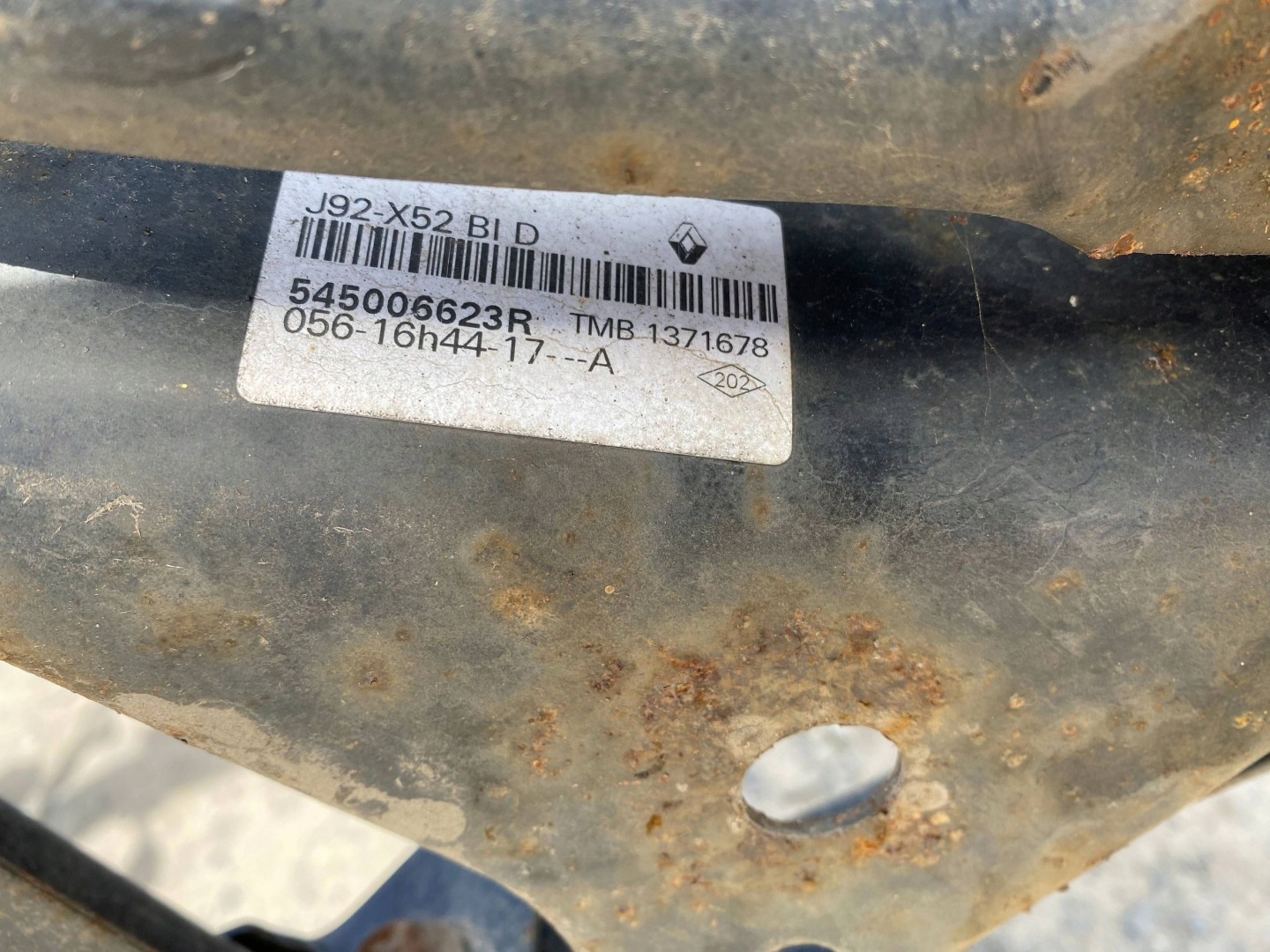 DACIA DOKKER and LIFT axle beam subframe axle beam sider front 544035350R