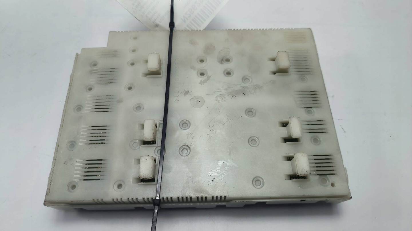 Module fusibles 31412970AA VOLVO V60 et LIFT R-Design