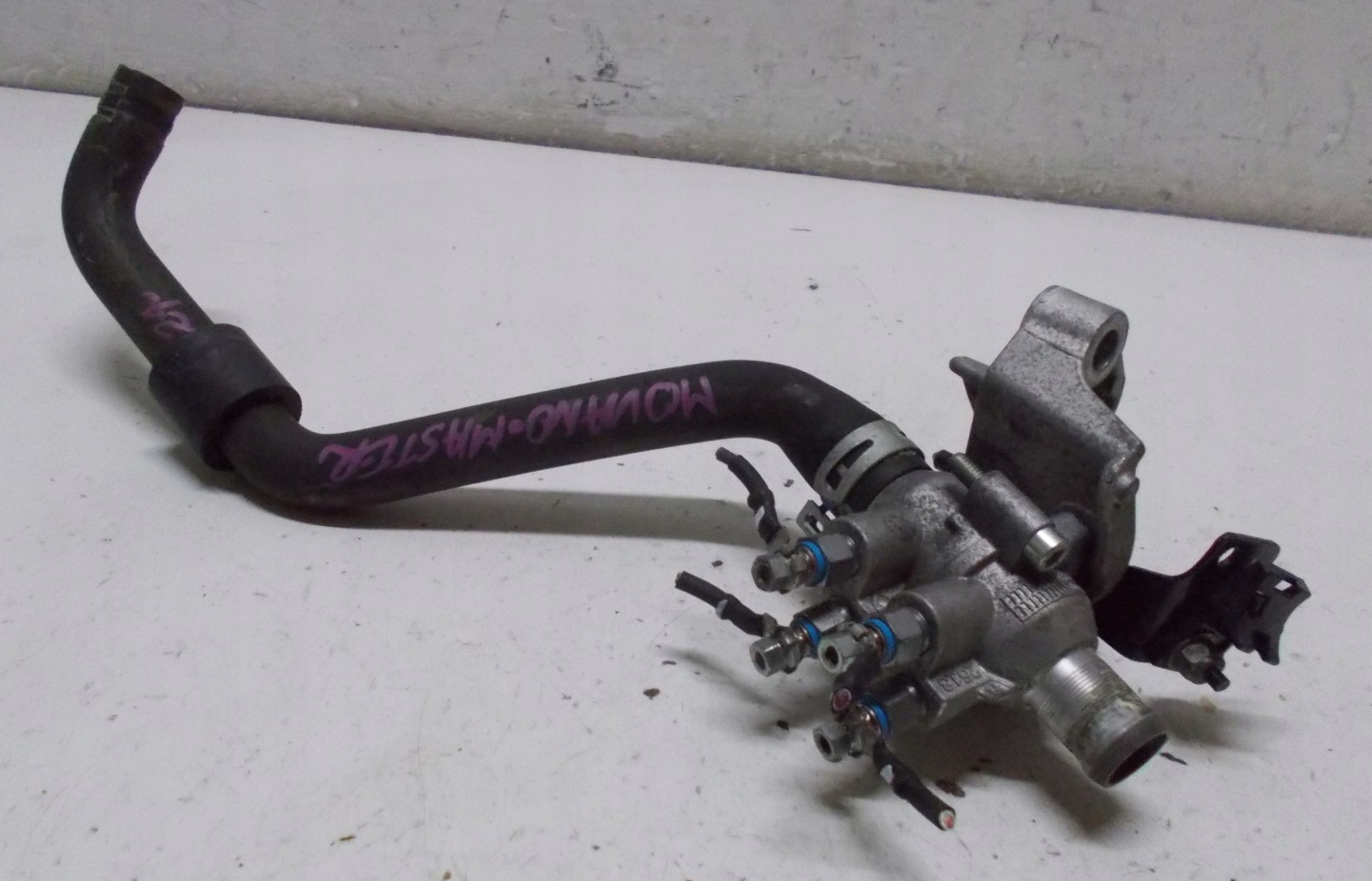 RENAULT MASTER III LIFT Pompa supporto Pompa riscaldatore d’acqua