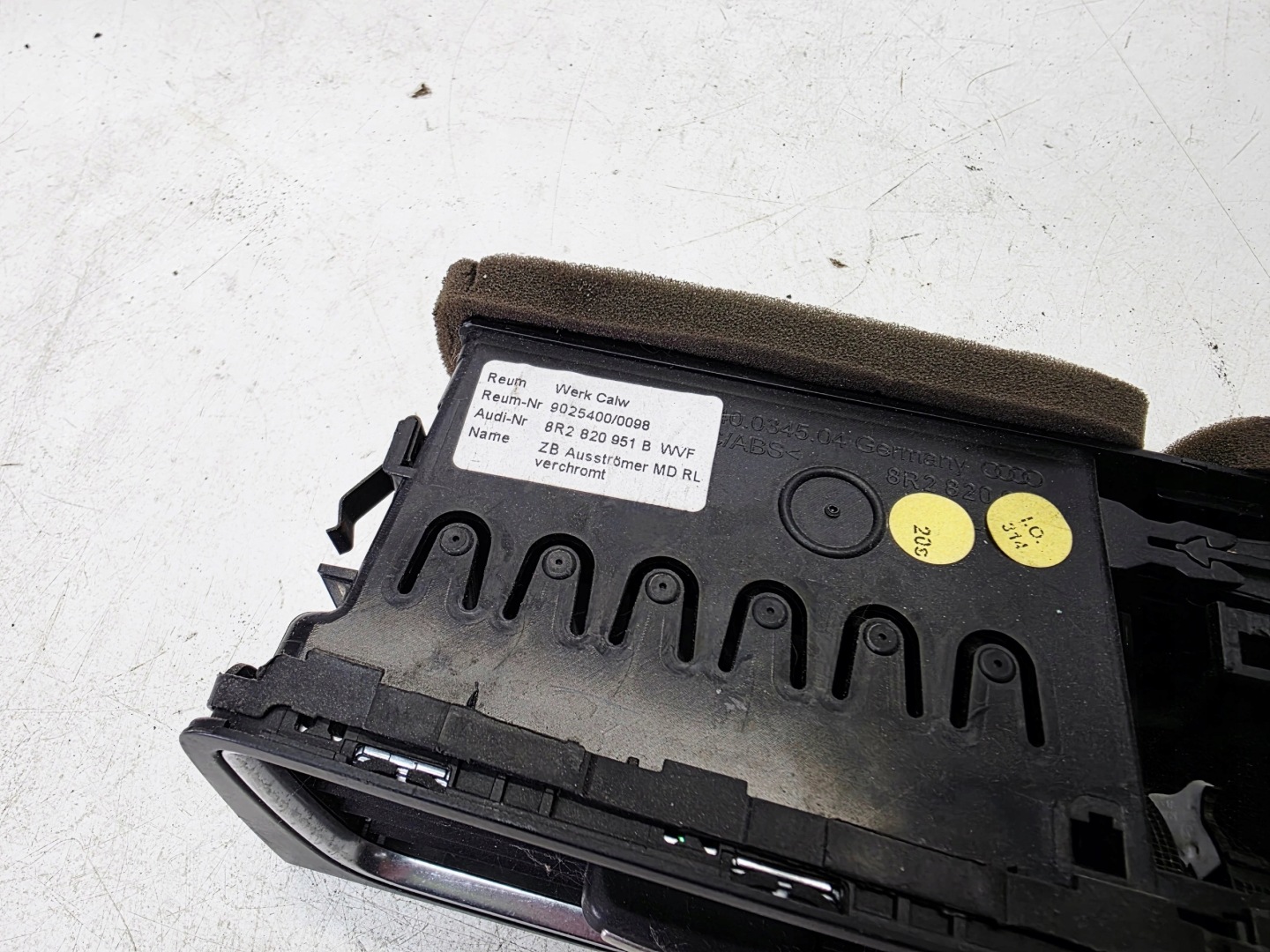 grid air conditioning devices central AUDI Q5 8R 8R2820951B