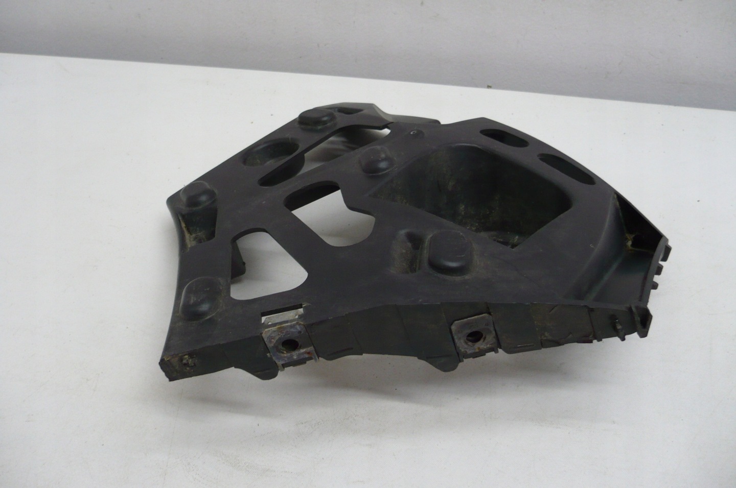 PEUGEOT 207 holder bumper bracket left front 06-12
