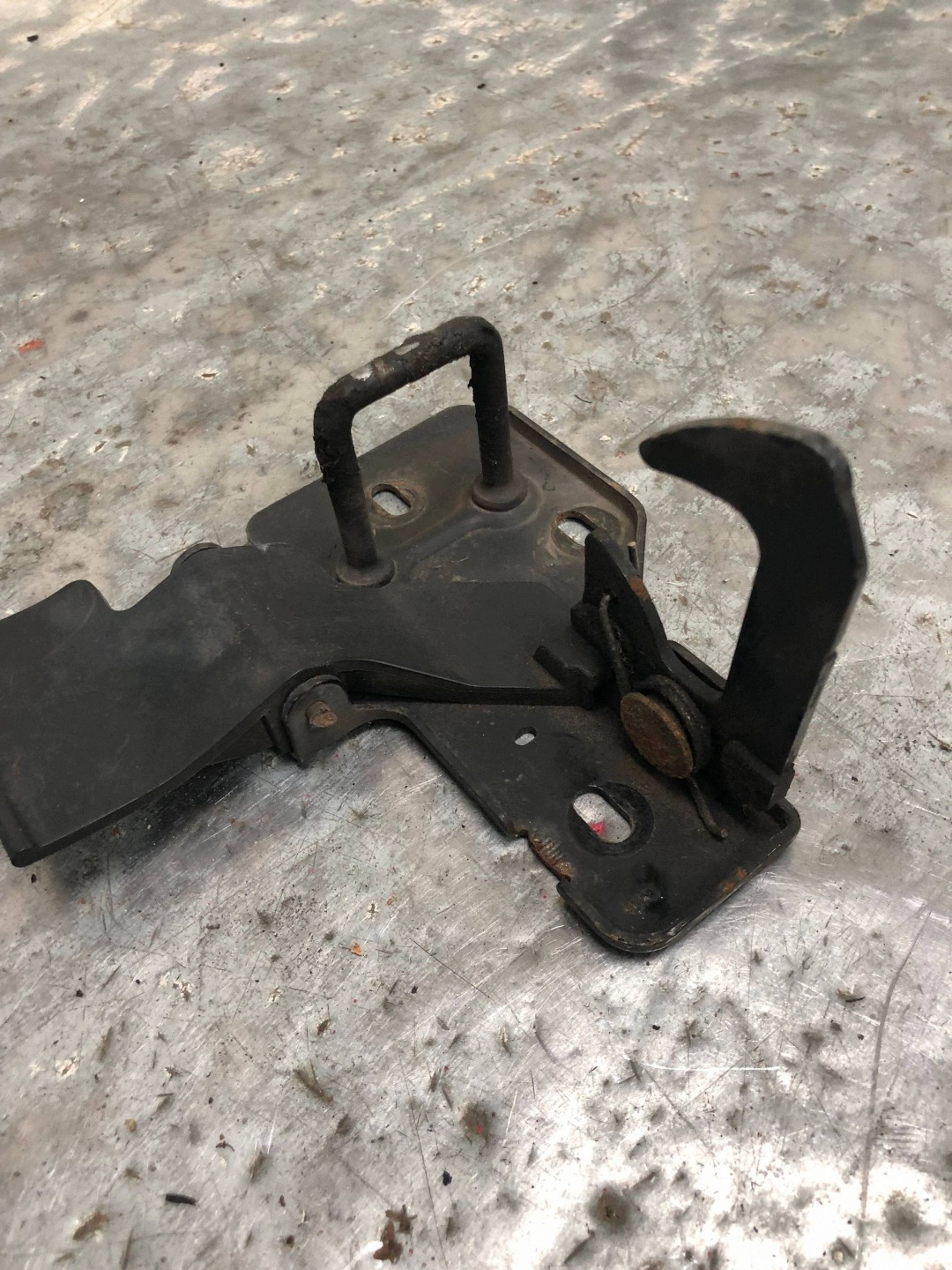 lock RYGIEL bonnets VW POLO IV 6Q0823480D