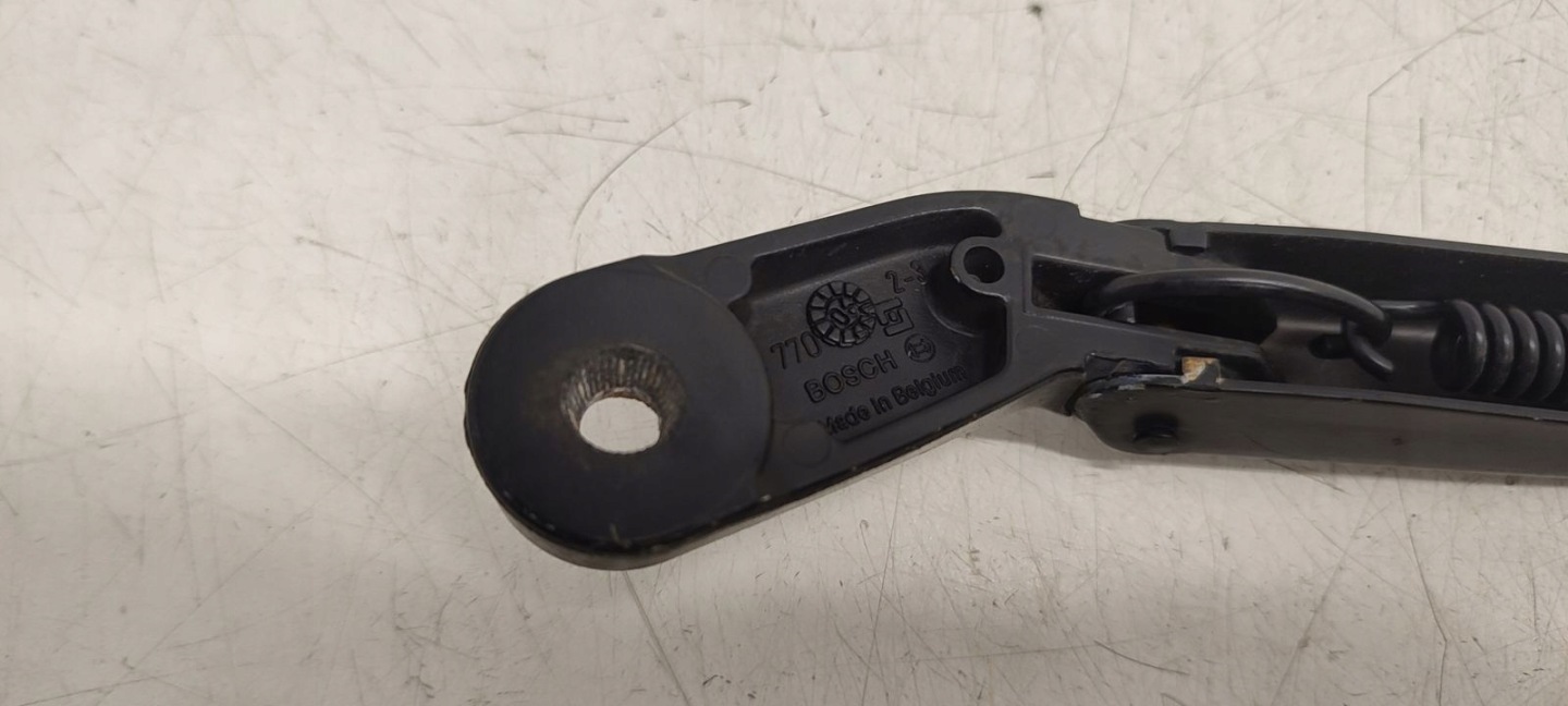 wiper arm right VW Polo 9N FL 1,4 TDI