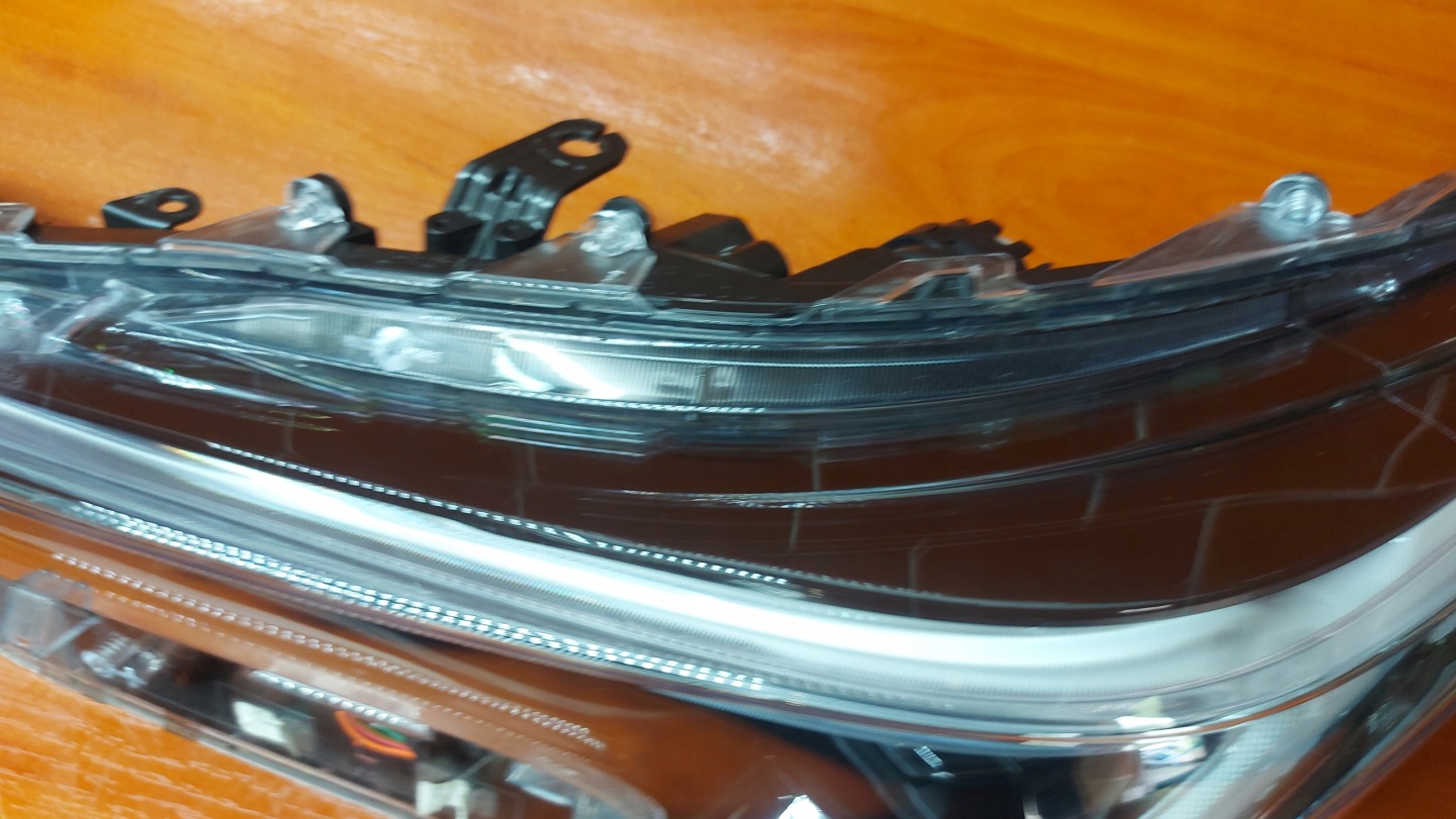 REFLEKTOR light left left front TOYOTA COROLLA E21 KOMBI HB 23- LIFT