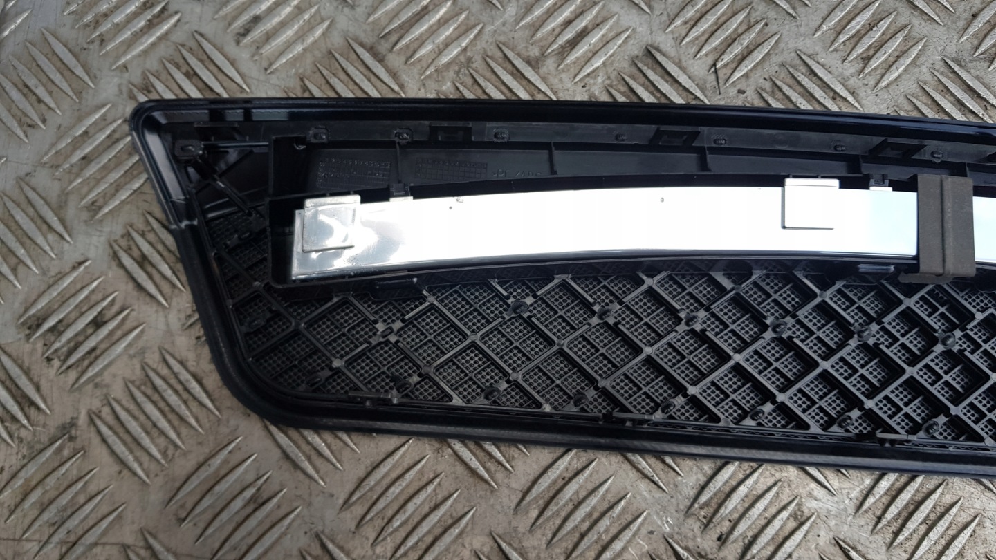 MERCEDES W212 TRZECIE light STOP A2126830130