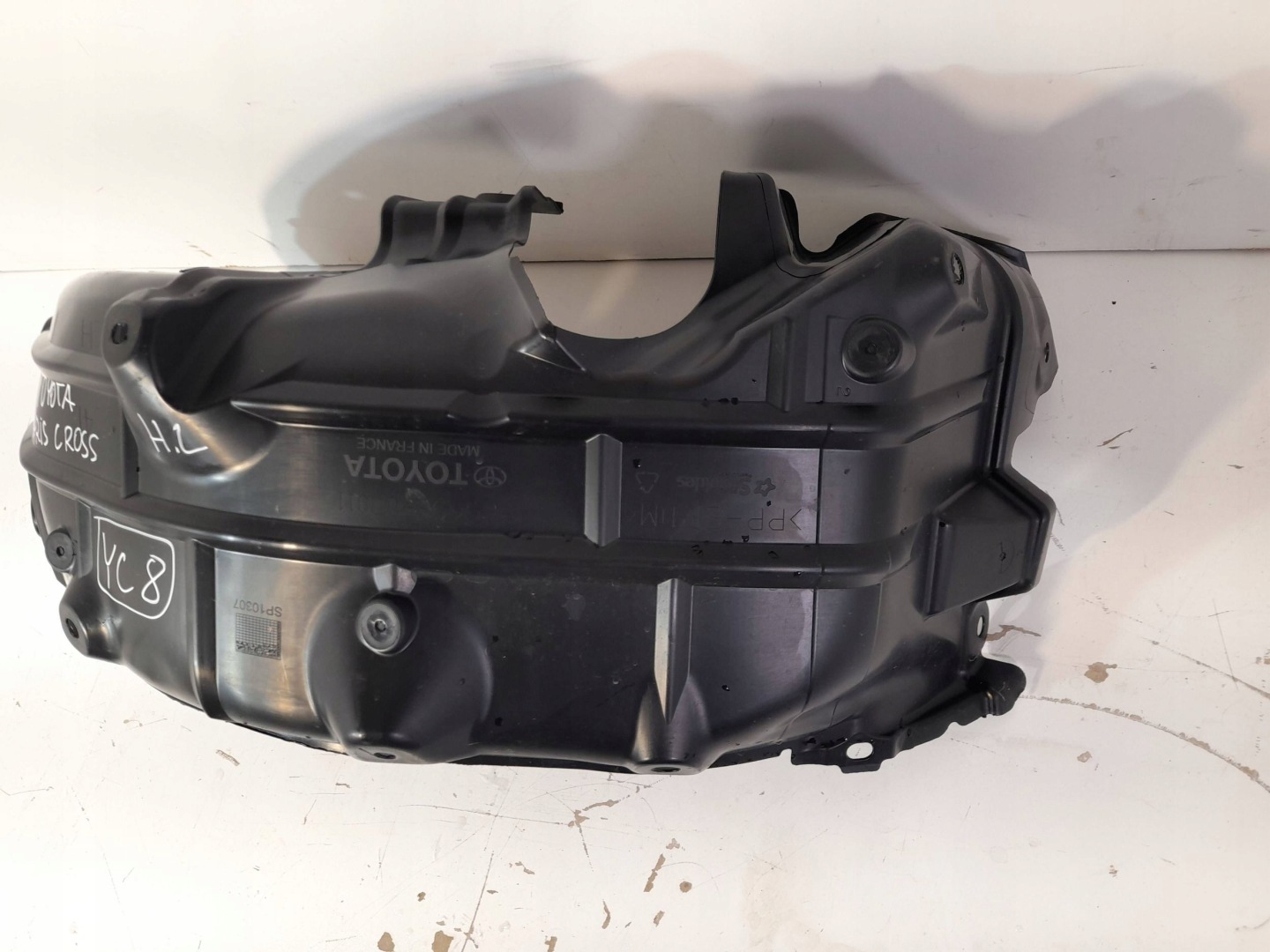 Toyota Yaris Cross mudguard rear. left 656380D011 (YC8)