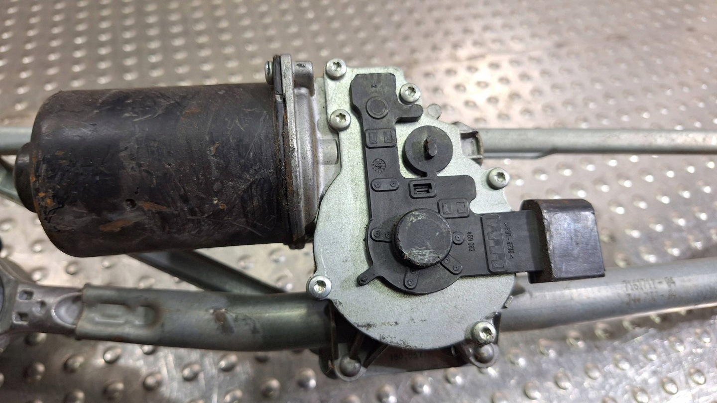 Gestänge Motor Wischer vorne 6978263 BMW 3 E90 E91 E92 E93 EUROPA