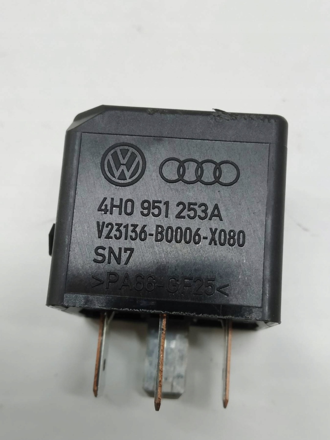 Relais 4H0951253A Audi A7 und (2010-2018) 4G