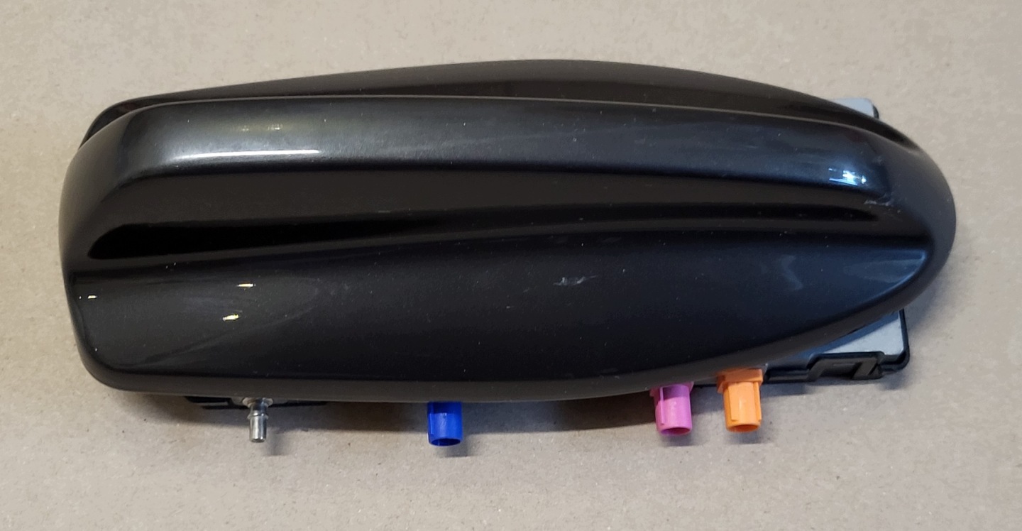antenne dach GPS radio haifischflosse REKIN VOLVO XC60 II 31438104 31417563 OE