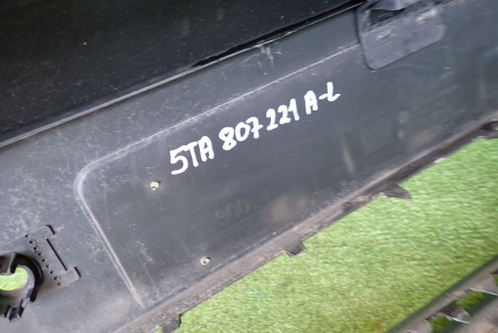 VW TOURAN 15- nárazník přední předek