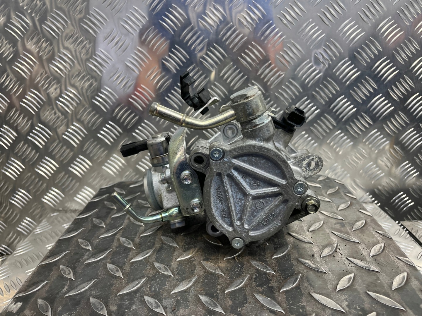 Pompa WYSOKIEGO pressione MAZDA CX3 PE22203F0 2.0 SKYACTIV