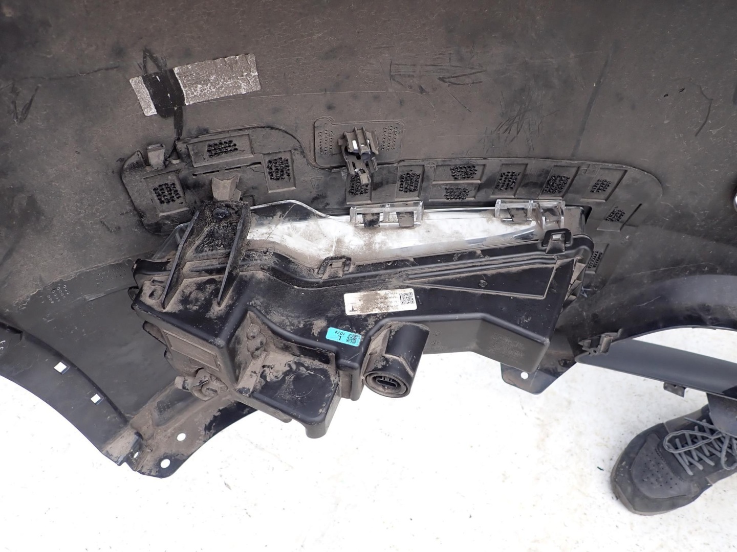 TESLA MODEL Y 20-> bumper front front PDC