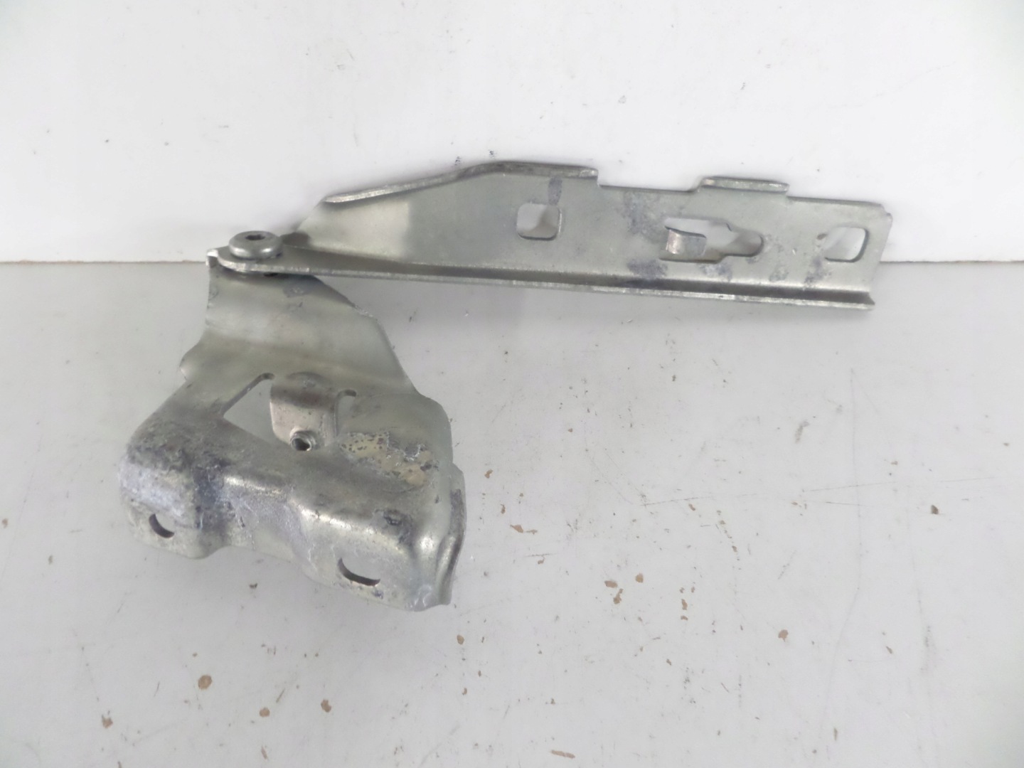 hinge bonnets pokrywy of the engine left AUDI A4 B8 07