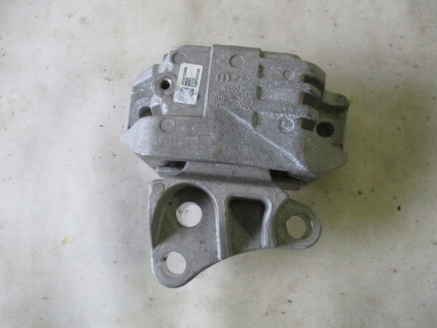 engine mount Jeep Compass II 2,0 MJTD 00533791050