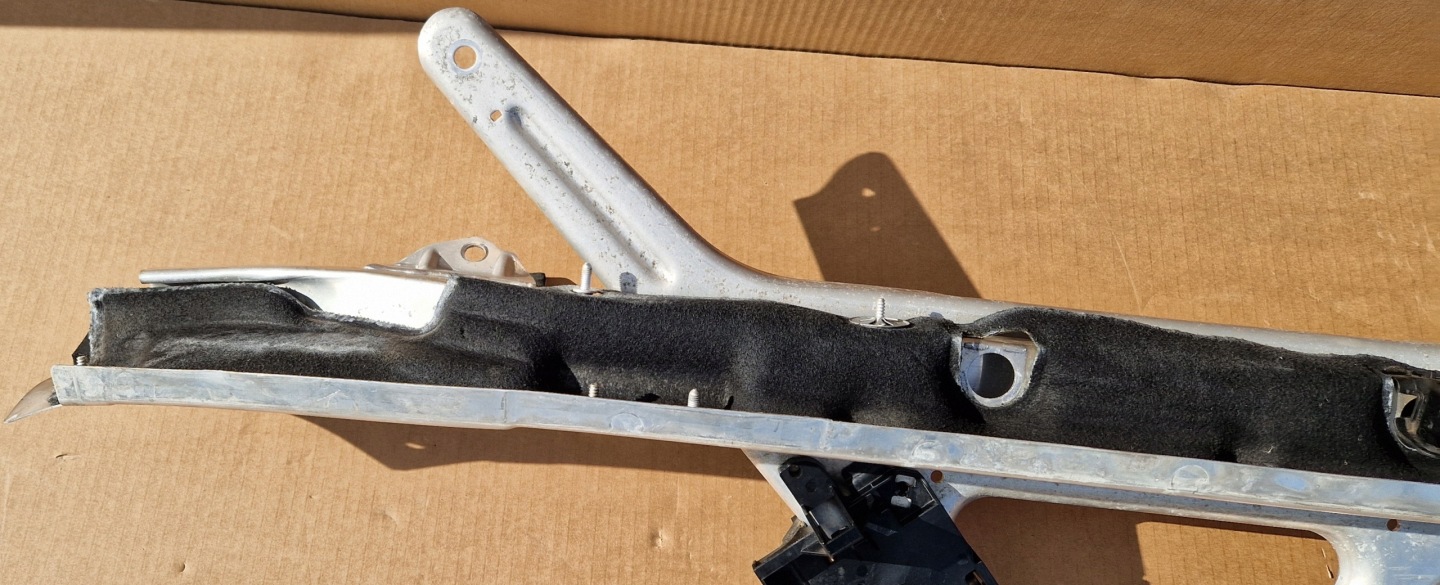 podpěra příčka AUDI Q7 Q8 4M0805645B originál IDEAL