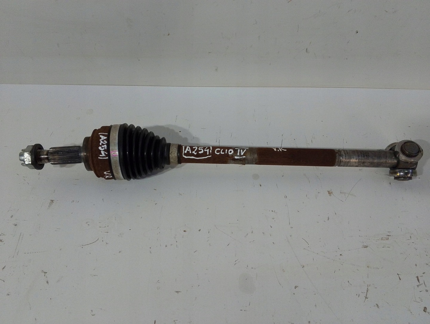 Renault Clio IV semi-axis front right (A254)