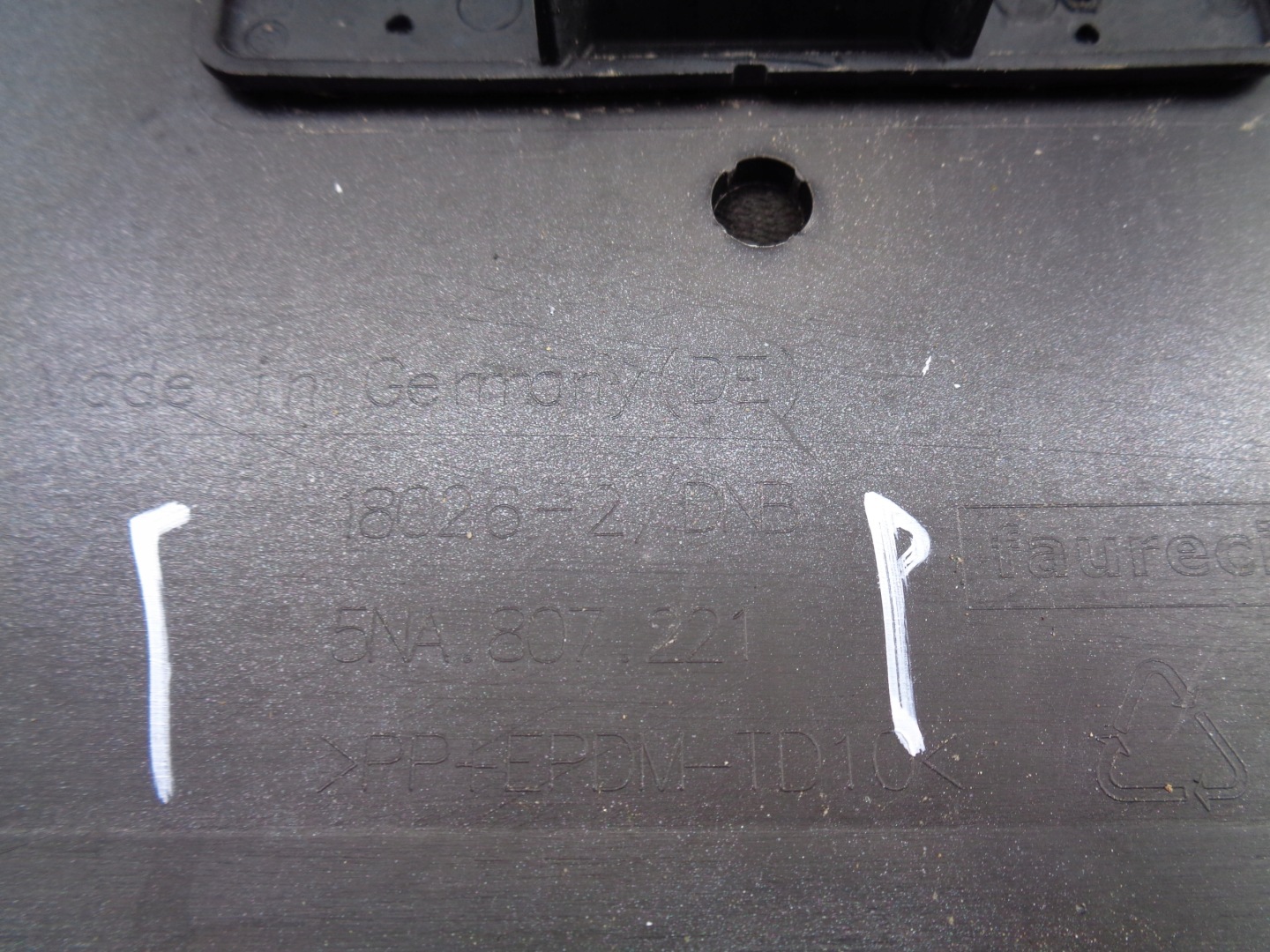 FRONTSTOSSSTANGE VW TIGUAN 5NA 16- NR 41105