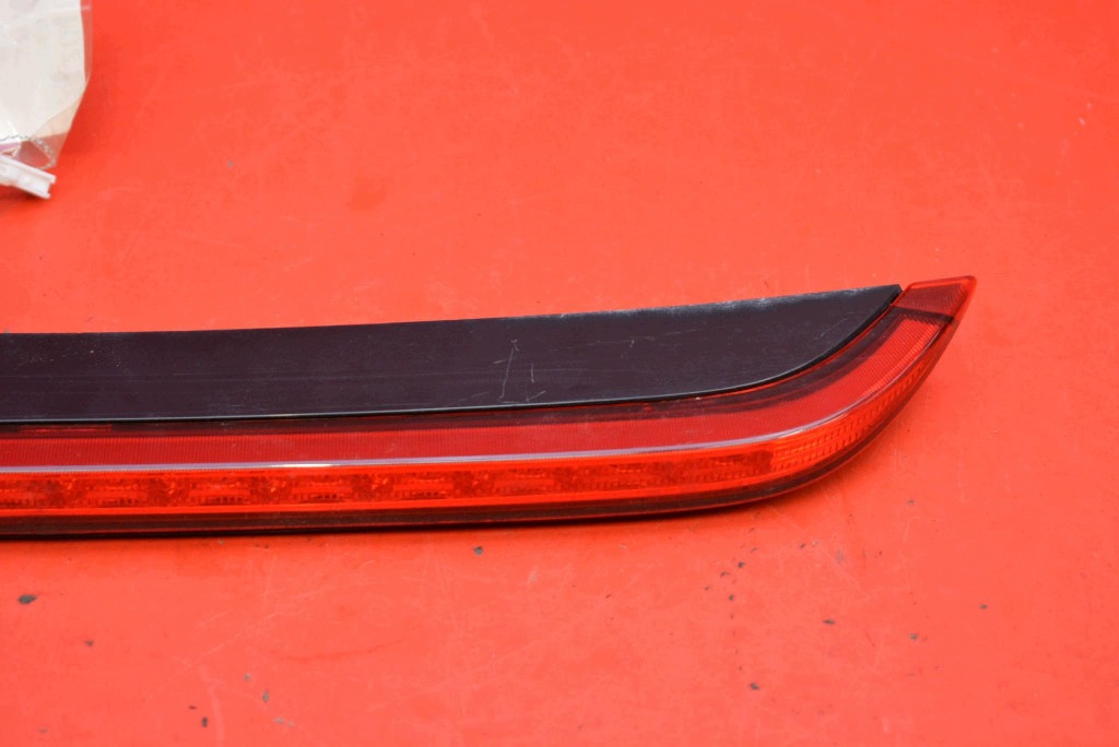light STOPU STOP 92700-J7000 KIA CEED 3 III 5D HB 18-20