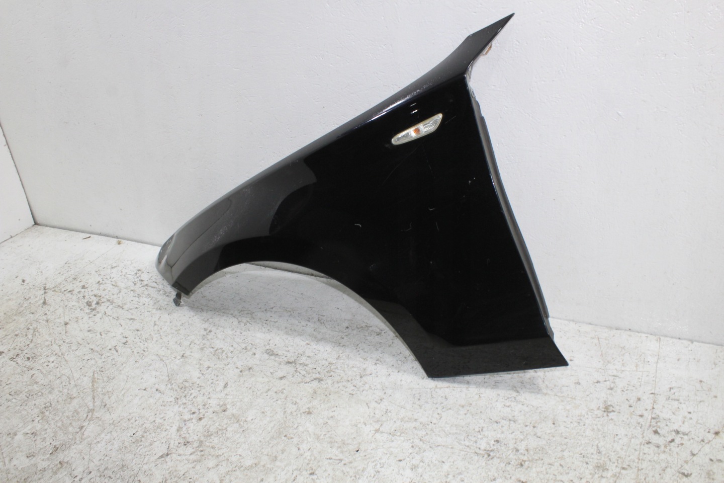 BMW 1 E87 parafango sinistra Anteriore